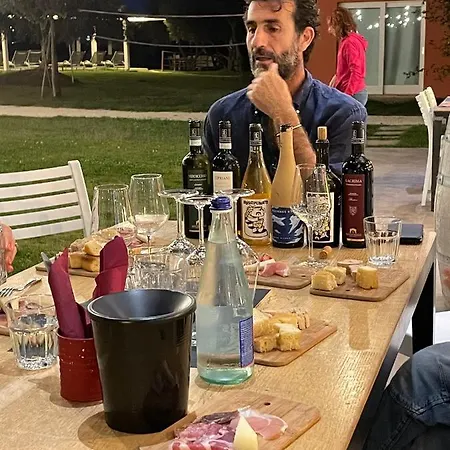 Tenuta Alloggio per agriturismo San Marcello (Ancona)