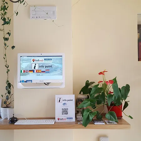 Tenuta Alloggio per agriturismo San Marcello (Ancona)